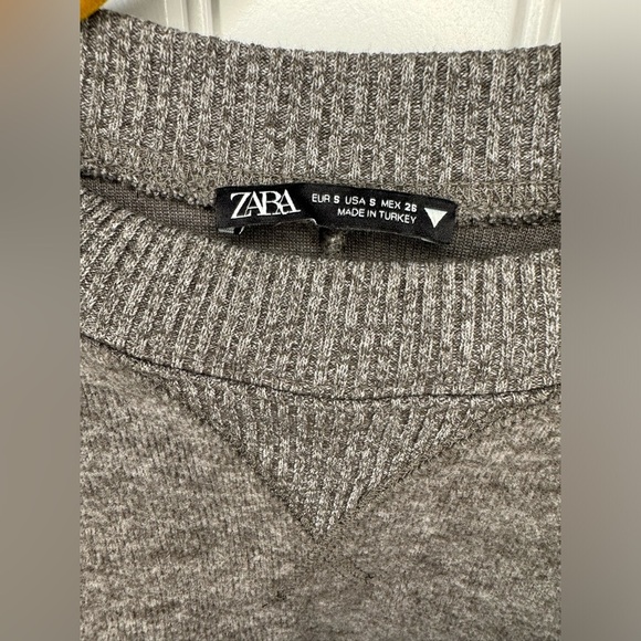Zara Gray Crew Neck Cropped Sweater - Picture 4 of 5